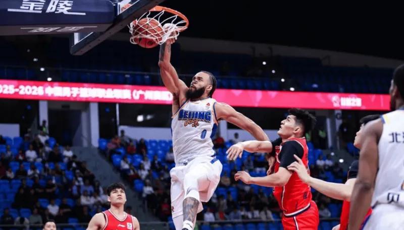 开云官网-北京98-85广州迎3喜1忧！内线顶级，方硕拾最佳角色，杰曼咋整？